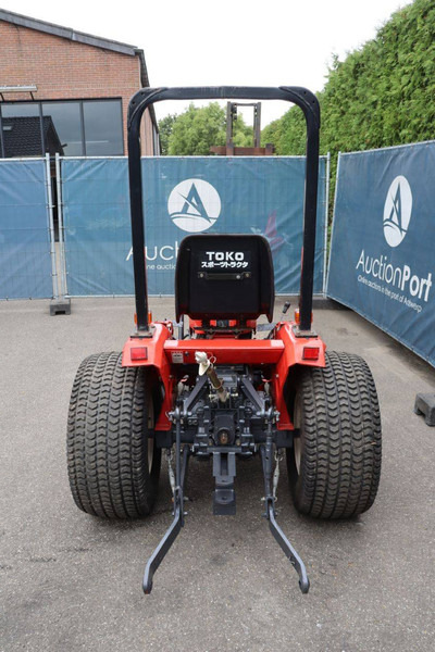 Shibaura S318 - Traktor: das Bild 5 Shibaura S318 - Traktor: das Bild 5