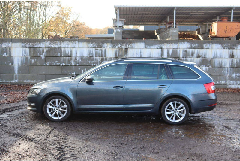 Škoda Octavia - PKW: das Bild 2 Škoda Octavia - PKW: das Bild 2