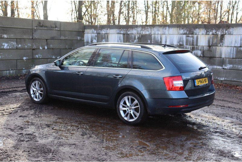 Škoda Octavia - PKW: das Bild 3 Škoda Octavia - PKW: das Bild 3