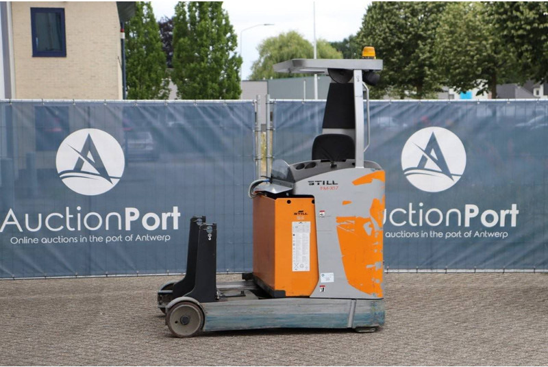 Still FM-X17 - Schubmaststapler: das Bild 1 Still FM-X17 - Schubmaststapler: das Bild 1