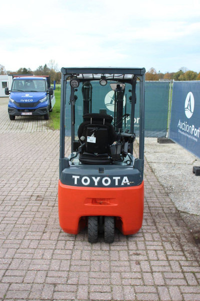 Toyota 16 - Elektrostapler: das Bild 4 Toyota 16 - Elektrostapler: das Bild 4