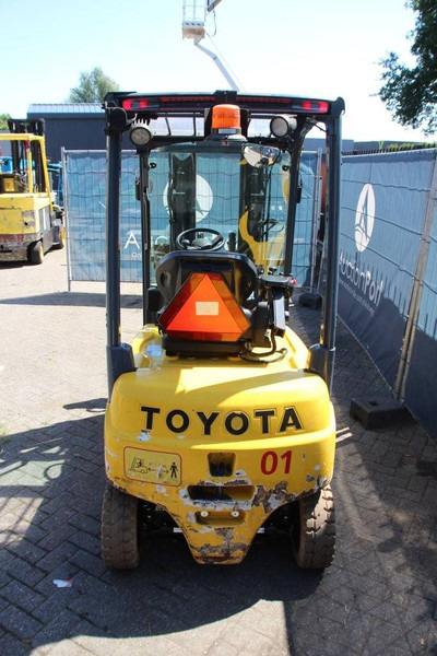 Toyota 8FBM20T - Elektrostapler: das Bild 4 Toyota 8FBM20T - Elektrostapler: das Bild 4