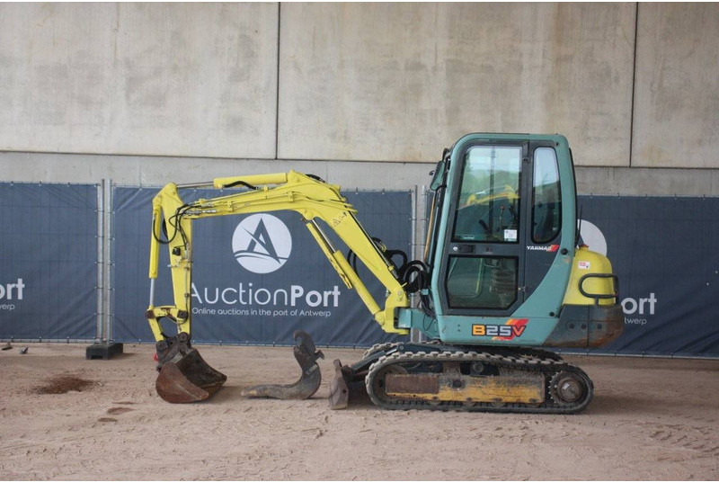 Yanmar B25V - Kettenbagger: das Bild 2 Yanmar B25V - Kettenbagger: das Bild 2