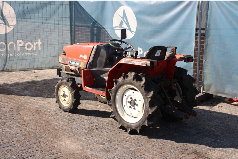 Yanmar F-6 - Traktor: das Bild 3 Yanmar F-6 - Traktor: das Bild 3