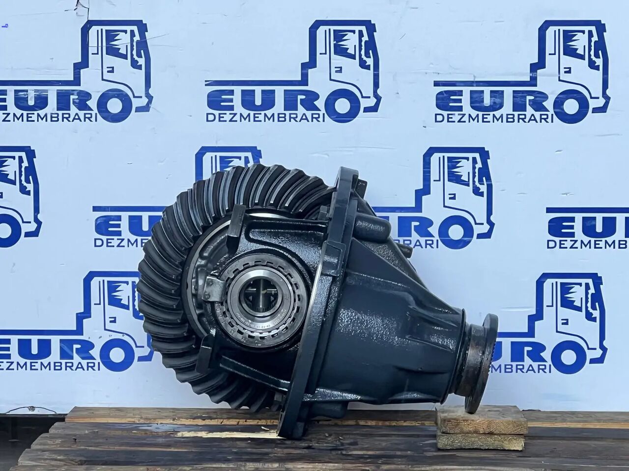 DIFERENTIAL IVECO R=1/247 R=2.47 - Differenzial Getriebe für LKW: das Bild 1 DIFERENTIAL IVECO R=1/247 R=2.47 - Differenzial Getriebe für LKW: das Bild 1