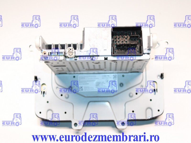 ELEMENT BORD UNITATE MULTIMEDIA AUS SCANIA SUPER 2906950, 2819280 - Armaturenbrett für LKW: das Bild 3 ELEMENT BORD UNITATE MULTIMEDIA AUS SCANIA SUPER 2906950, 2819280 - Armaturenbrett für LKW: das Bild 3