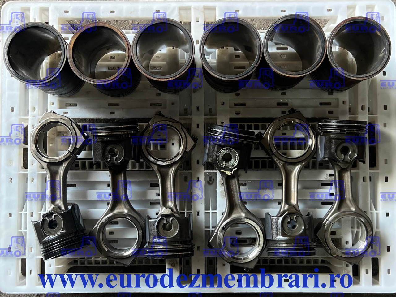 SET MOTOR PISTON+BIELA+CAMASA CURSOR 11 IVECO 504366069, 500086781, 500055241, 500055240, 5802037017 - Kolbe/ Ring/ Laufbuchse für LKW: das Bild 1 SET MOTOR PISTON+BIELA+CAMASA CURSOR 11 IVECO 504366069, 500086781, 500055241, 500055240, 5802037017 - Kolbe/ Ring/ Laufbuchse für LKW: das Bild 1