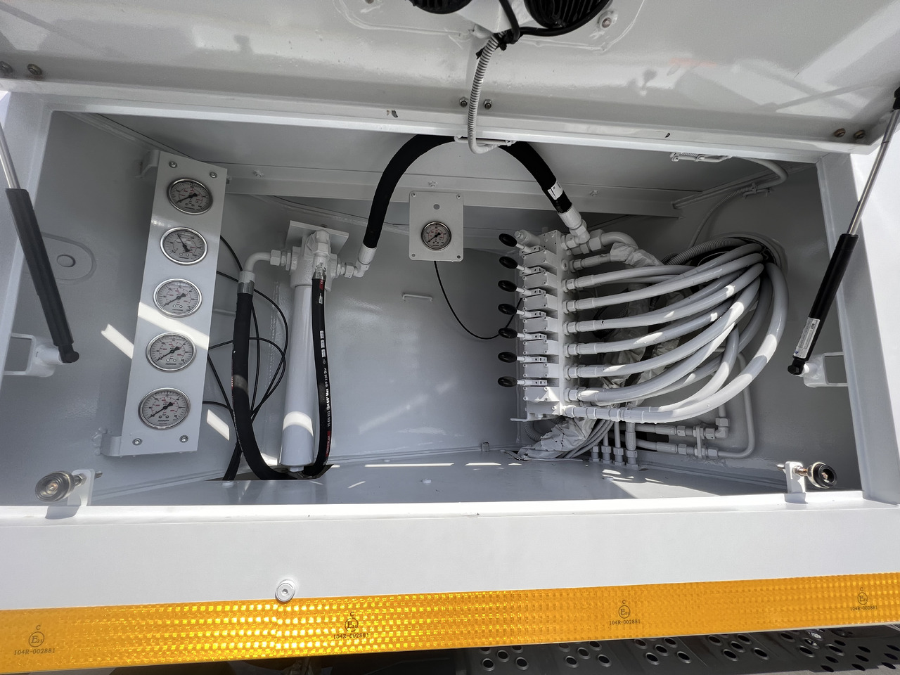 NEU: Betonpumpe Mercedes-Benz Arocs 3343 P E6: das Bild 8 NEU: Betonpumpe Mercedes-Benz Arocs 3343 P E6: das Bild 8