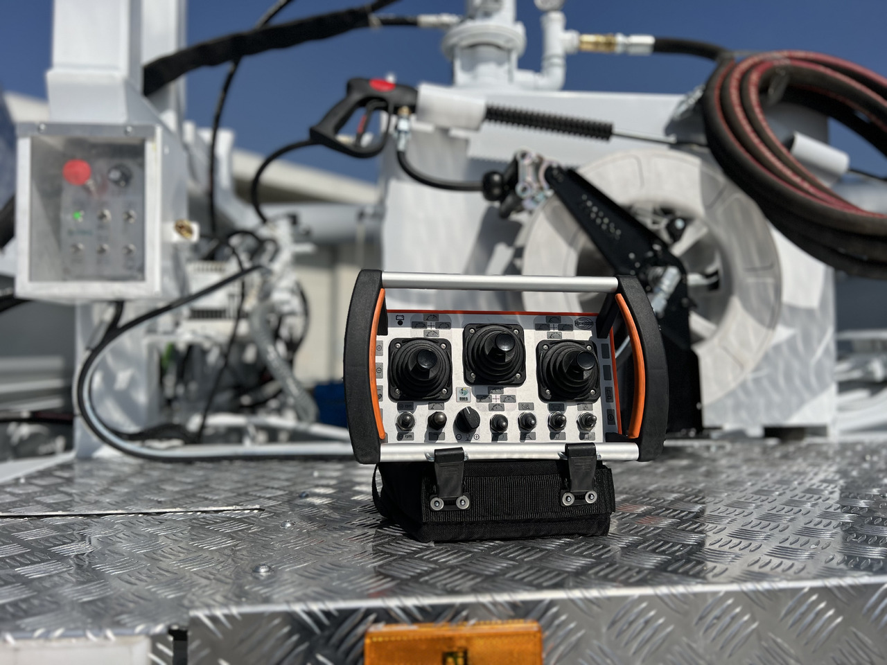 NEU: Betonpumpe Mercedes-Benz Arocs 3343 P E6: das Bild 7 NEU: Betonpumpe Mercedes-Benz Arocs 3343 P E6: das Bild 7