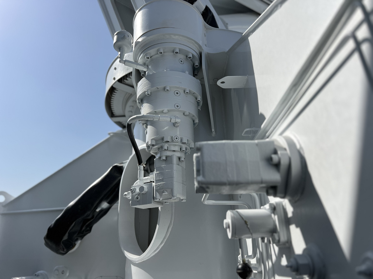 NEU: Betonpumpe Mercedes-Benz Arocs 3343 P E6: das Bild 13 NEU: Betonpumpe Mercedes-Benz Arocs 3343 P E6: das Bild 13