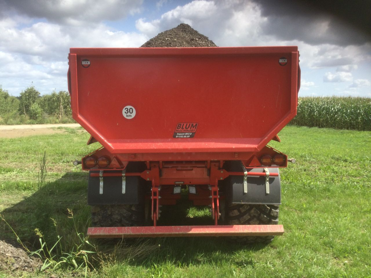 Beco Maxxim 260 - Kipper Anhänger: das Bild 4 Beco Maxxim 260 - Kipper Anhänger: das Bild 4