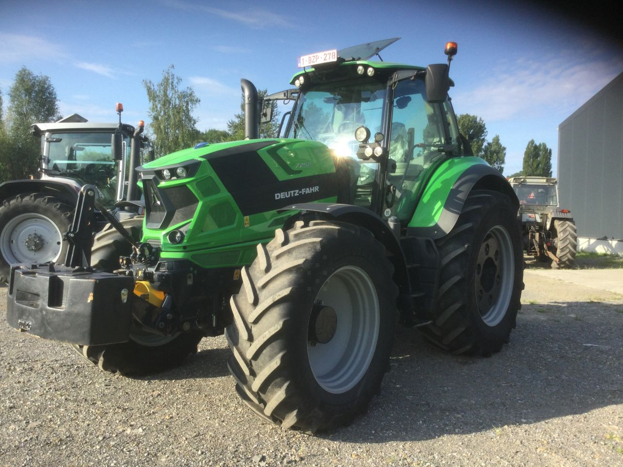 Deutz-Fahr AGROTRON 7250 TTV - Traktor: das Bild 1 Deutz-Fahr AGROTRON 7250 TTV - Traktor: das Bild 1