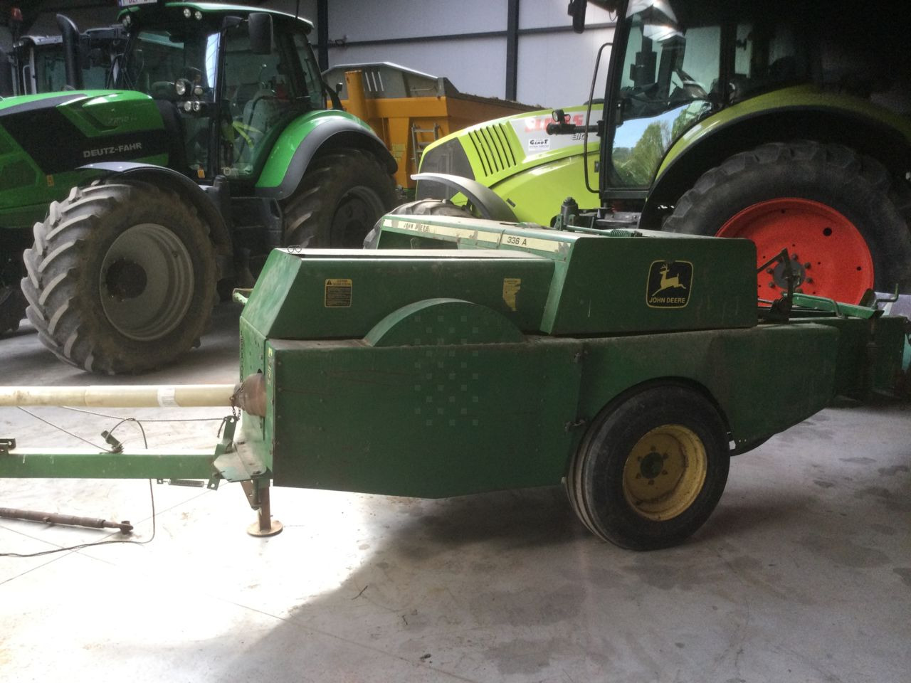 John Deere 336A - Packenpresse: das Bild 2 John Deere 336A - Packenpresse: das Bild 2