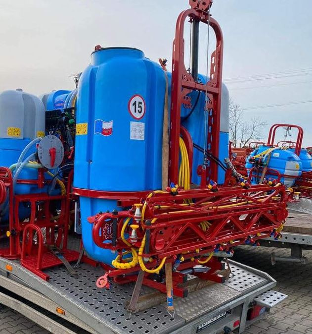 BIARDZKI Opryskiwacz 1000/15 / Sprayer / Распылитель/ Sprayer - Anbauspritze: das Bild 2 BIARDZKI Opryskiwacz 1000/15 / Sprayer / Распылитель/ Sprayer - Anbauspritze: das Bild 2