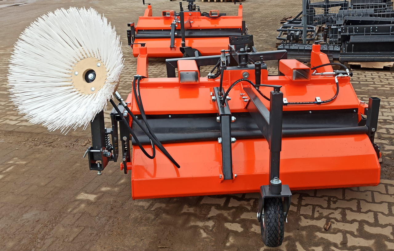 Metal-Technik Zamiatarka TOP MT 1600mm/ Sweeper / Kehrmaschine / Подметальная машина - Kehrbesen: das Bild 2 Metal-Technik Zamiatarka TOP MT 1600mm/ Sweeper / Kehrmaschine / Подметальная машина - Kehrbesen: das Bild 2