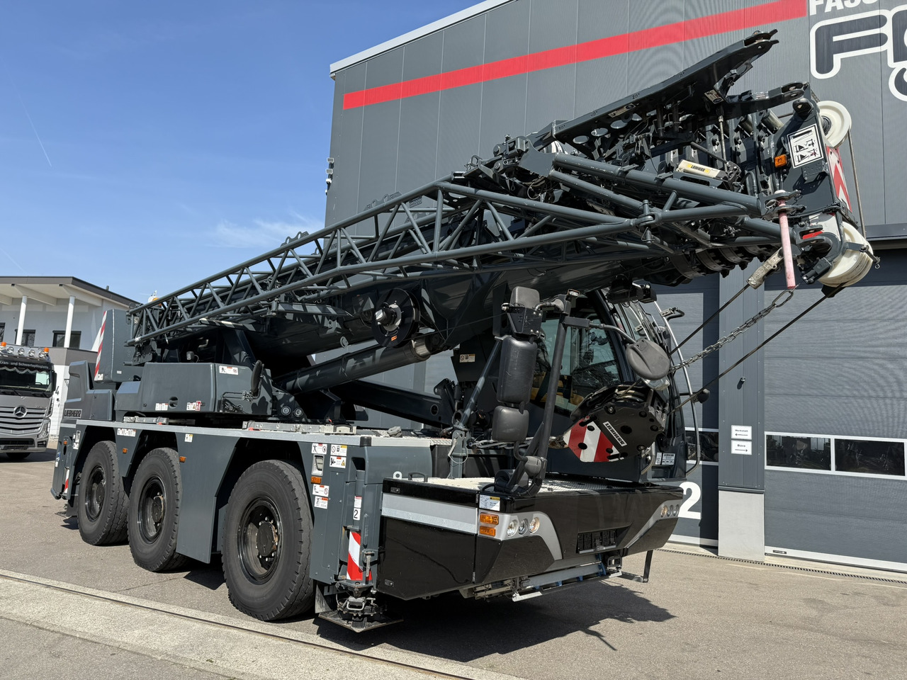 Liebherr LTC 1050-3.1 | 6 x 6 | Klappspitze | Funk inkl. RemoteDrive - Mobilkran: das Bild 2 Liebherr LTC 1050-3.1 | 6 x 6 | Klappspitze | Funk inkl. RemoteDrive - Mobilkran: das Bild 2