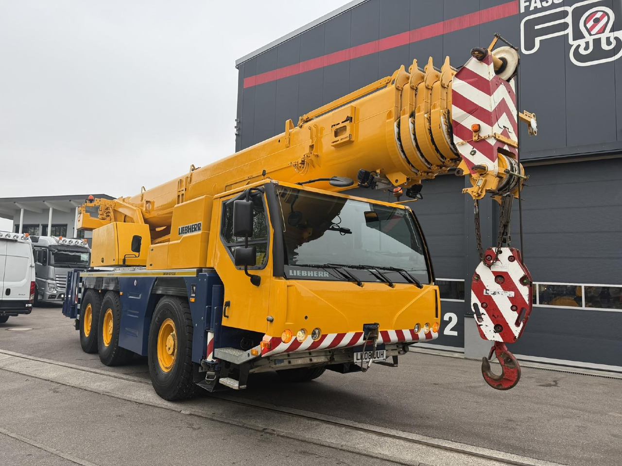 Liebherr LTM 1055-3.2 (2008 - 084 745) - Mobilkran: das Bild 1 Liebherr LTM 1055-3.2 (2008 - 084 745) - Mobilkran: das Bild 1