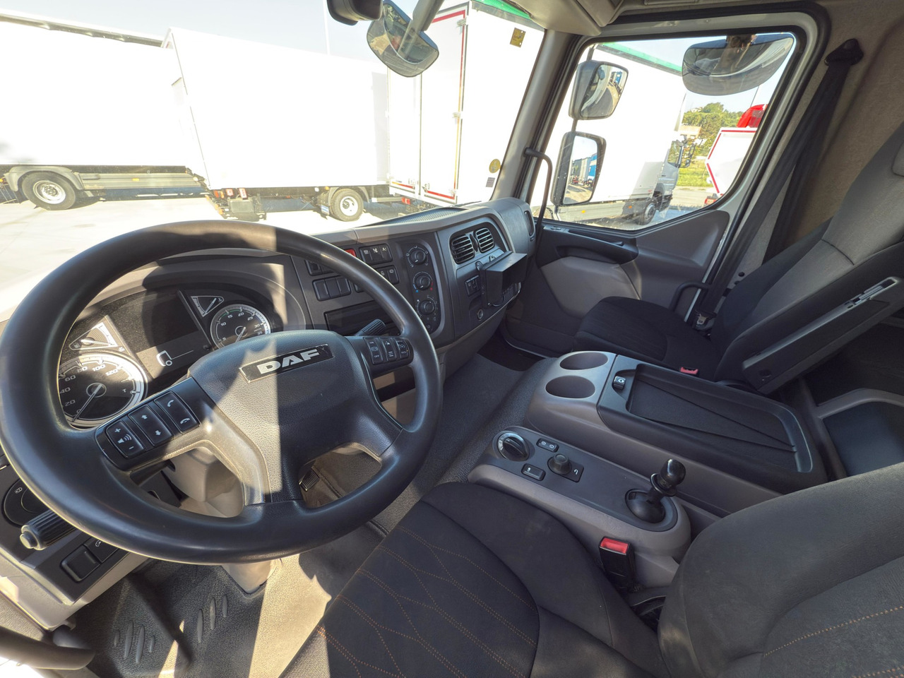 DAF LF 290 FA E6 (VAN) - Koffer LKW: das Bild 5 DAF LF 290 FA E6 (VAN) - Koffer LKW: das Bild 5