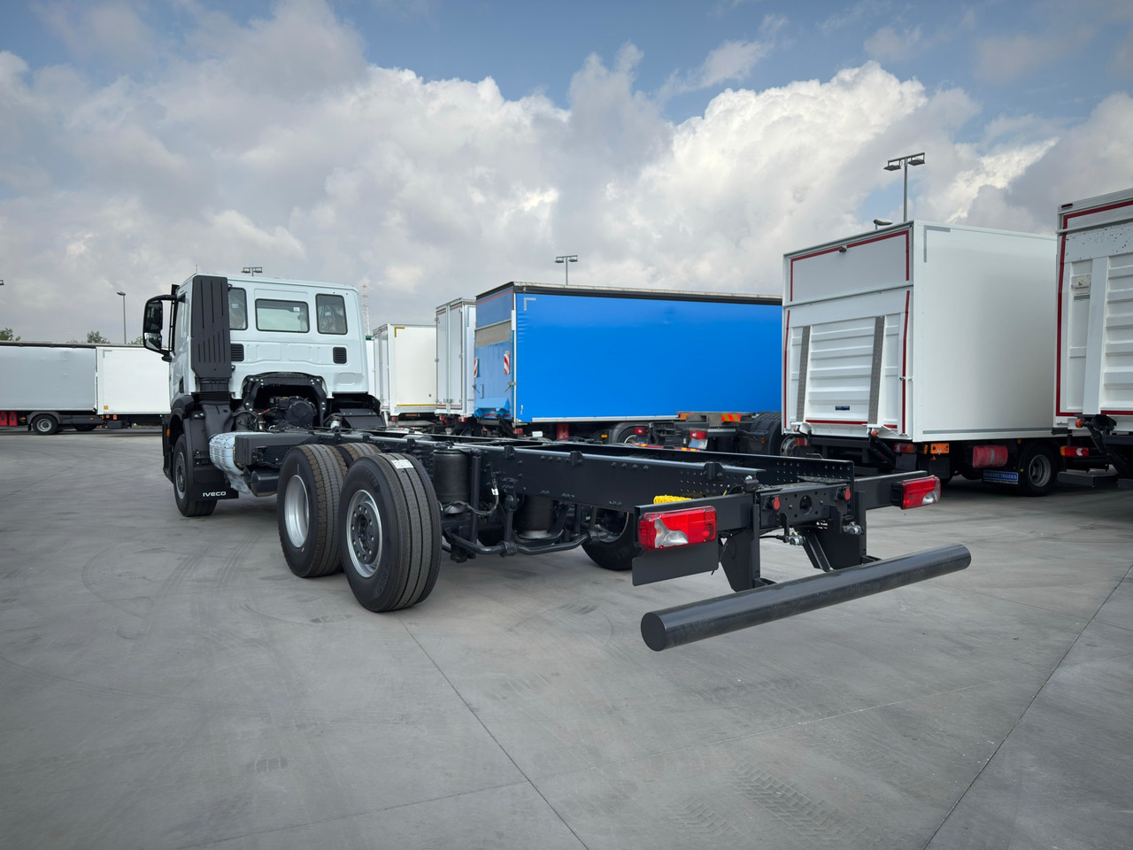 IVECO AD280X40 YPS ON X-WAY E6 (Chassis) - Fahrgestell LKW: das Bild 5 IVECO AD280X40 YPS ON X-WAY E6 (Chassis) - Fahrgestell LKW: das Bild 5
