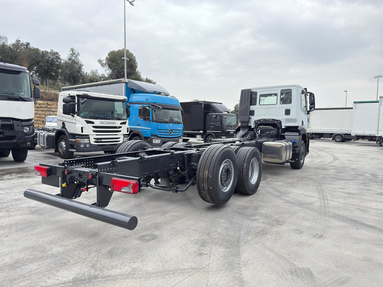 IVECO AD280X46 YPS ON X-Way E6 (Chassis) - Fahrgestell LKW: das Bild 5 IVECO AD280X46 YPS ON X-Way E6 (Chassis) - Fahrgestell LKW: das Bild 5