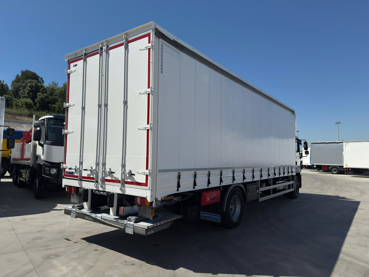 MAN 18.290 BL TGM E6 (Tauliner) - Plane LKW: das Bild 4 MAN 18.290 BL TGM E6 (Tauliner) - Plane LKW: das Bild 4