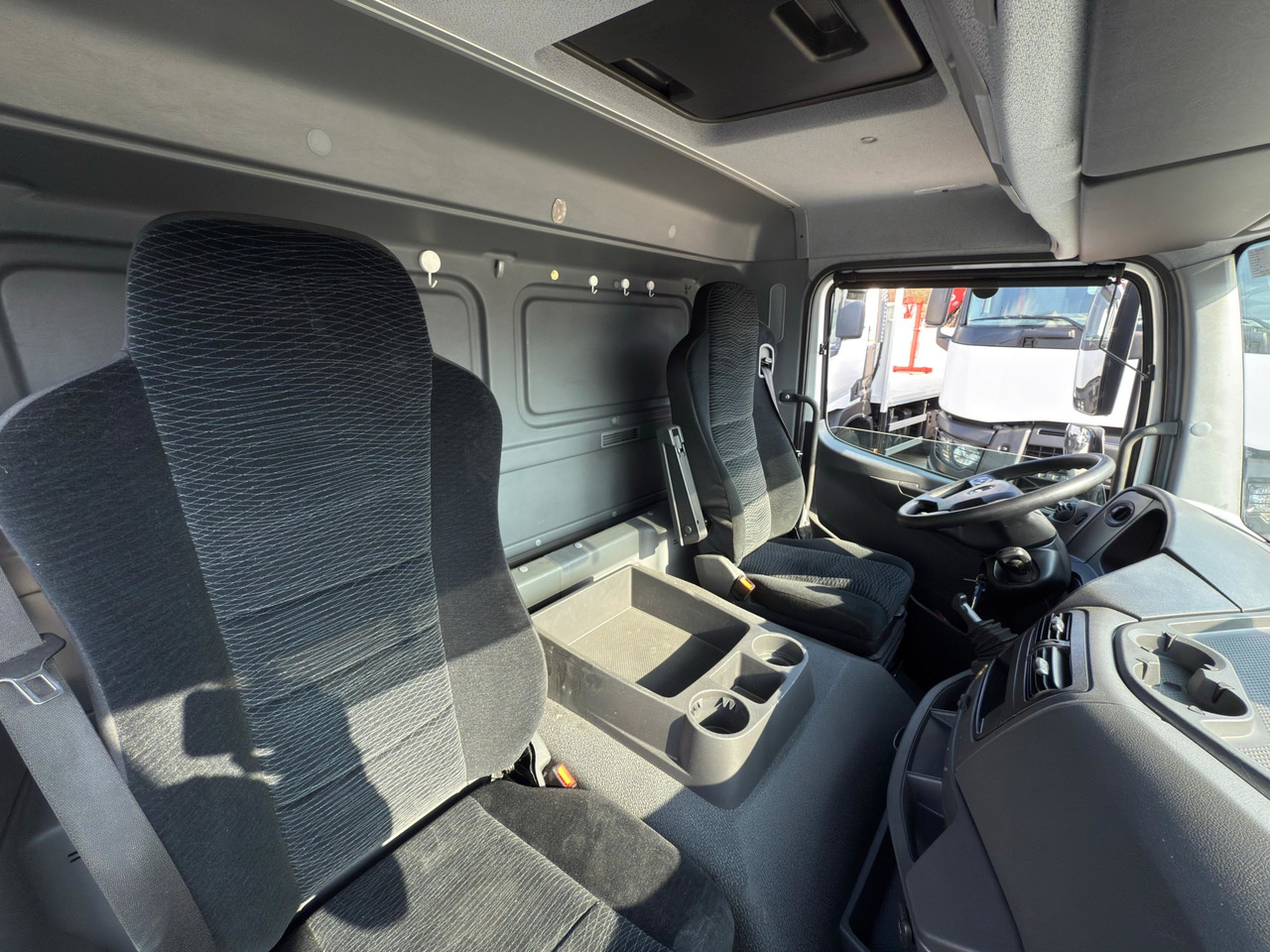 MERCEDES BENZ 15.24L Atego E6 (Semitauliner) - Leasing MERCEDES BENZ 15.24L Atego E6 (Semitauliner): das Bild 9