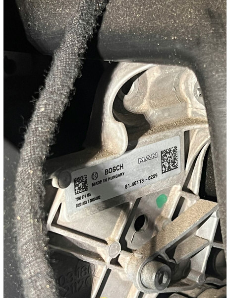 MAN - Lenksäule: das Bild 2 MAN - Lenksäule: das Bild 2