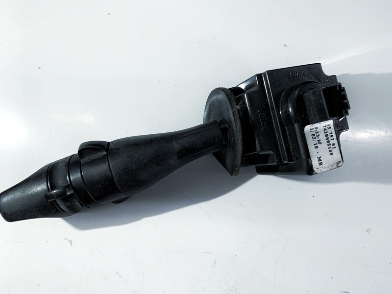 Renault PREMIUM - Relais: das Bild 2 Renault PREMIUM - Relais: das Bild 2