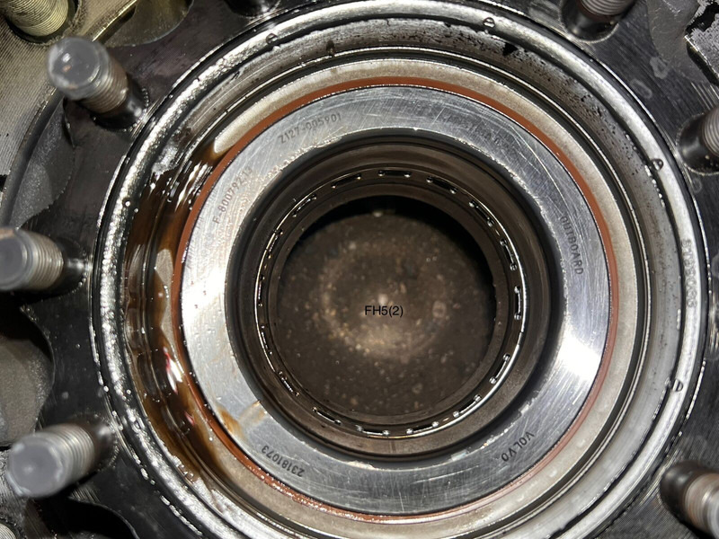 Volvo FH5/Aero - Radnabe/-lagerung: das Bild 3 Volvo FH5/Aero - Radnabe/-lagerung: das Bild 3