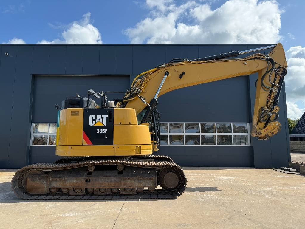 CAT 335 F L CR - Kettenbagger: das Bild 2 CAT 335 F L CR - Kettenbagger: das Bild 2