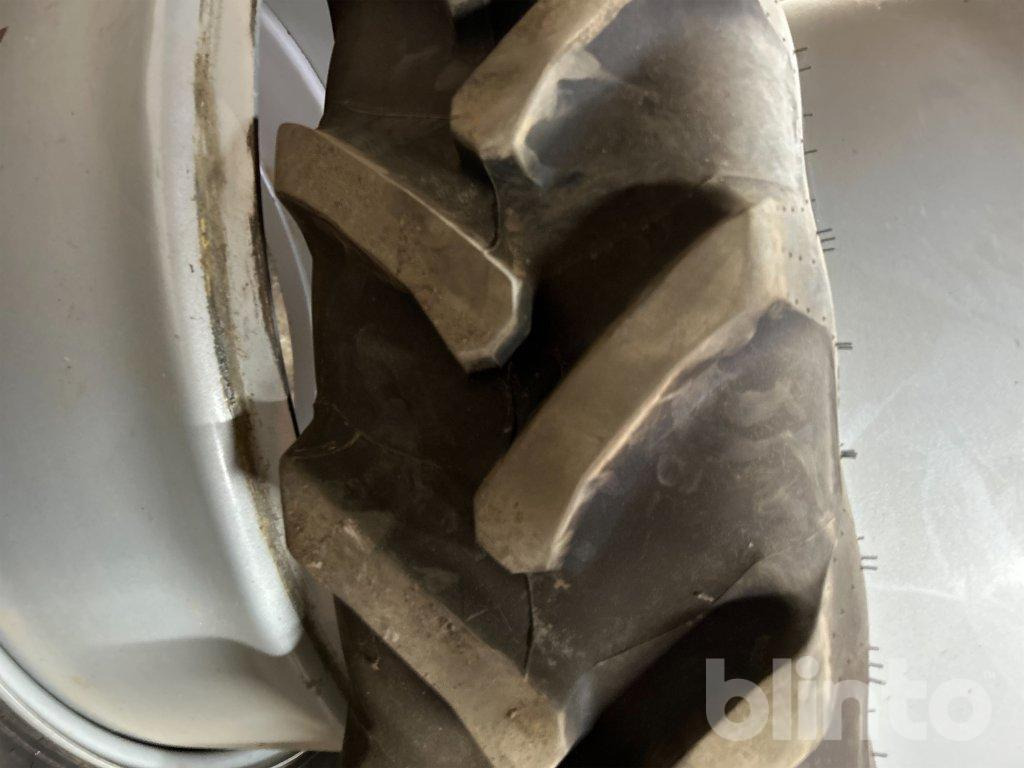 Alliance 270/95 R36 - Komplettrad: das Bild 5 Alliance 270/95 R36 - Komplettrad: das Bild 5