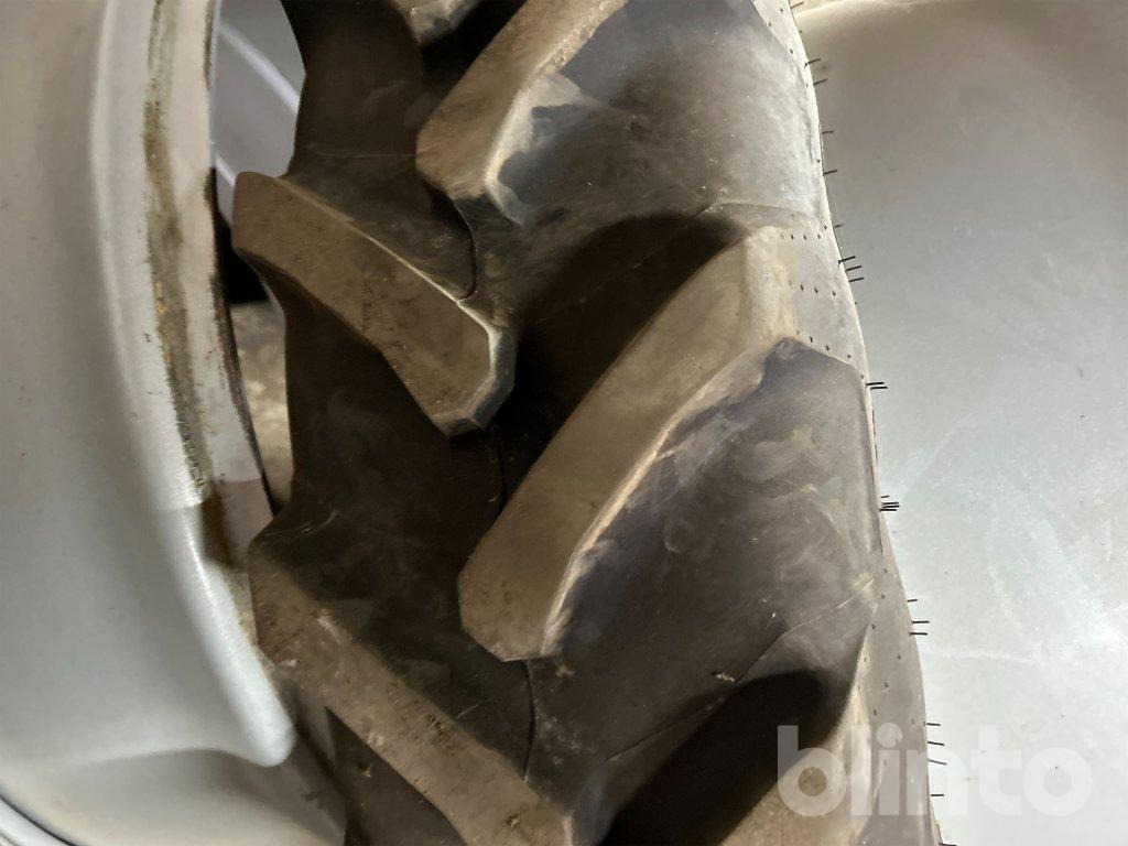 Alliance 270/95 R36 - Komplettrad: das Bild 4 Alliance 270/95 R36 - Komplettrad: das Bild 4