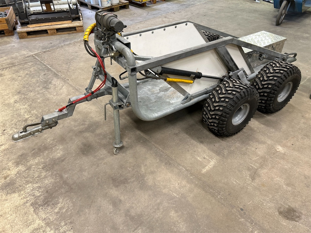 Med hydrauliskt höj och sänkbar boggie - Forsttechnik, Anhänger: das Bild 3 Med hydrauliskt höj och sänkbar boggie - Forsttechnik, Anhänger: das Bild 3