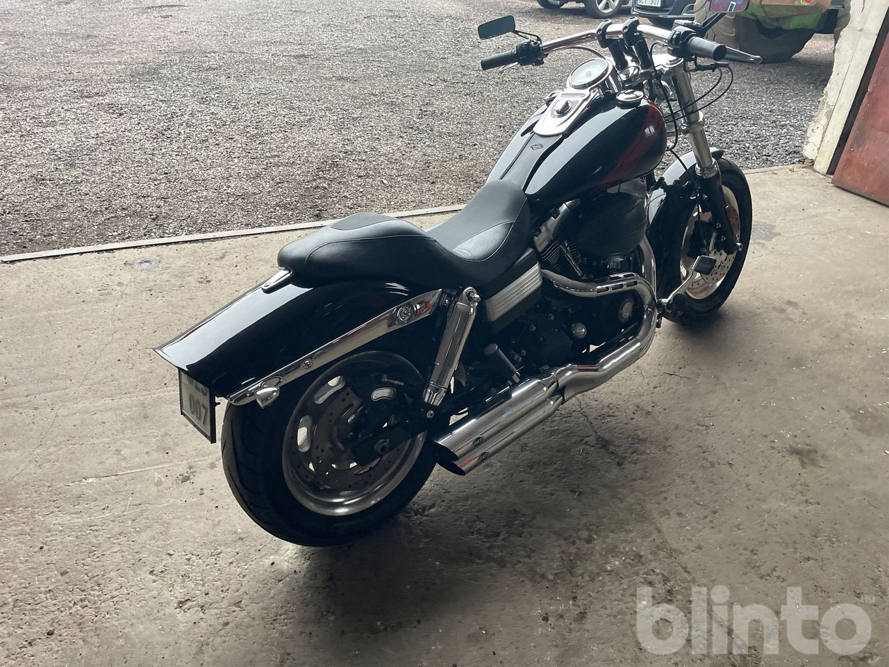 HARLEY-DAVIDSON FXDF - Motorrad: das Bild 2 HARLEY-DAVIDSON FXDF - Motorrad: das Bild 2