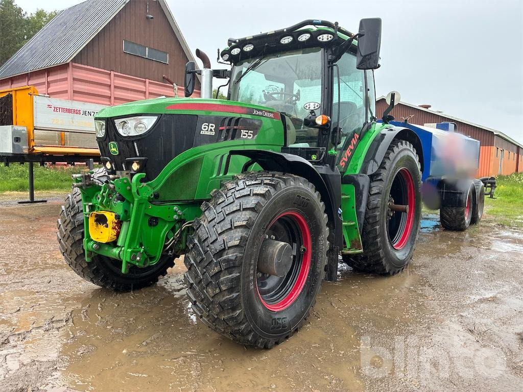 JOHN DEERE - Traktor: das Bild 1 JOHN DEERE - Traktor: das Bild 1