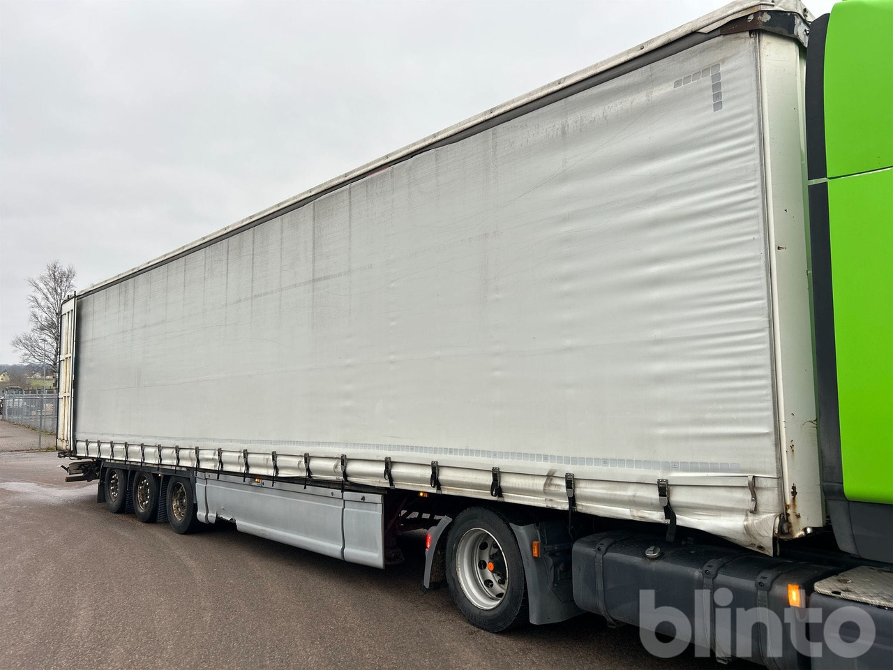 KRONE SD - Planenauflieger: das Bild 2 KRONE SD - Planenauflieger: das Bild 2