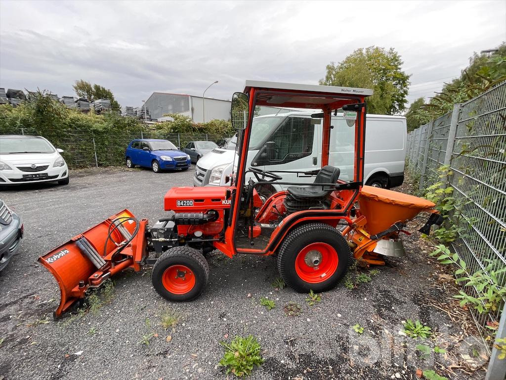 Kubota B4200D - Kommunaltraktor: das Bild 4 Kubota B4200D - Kommunaltraktor: das Bild 4