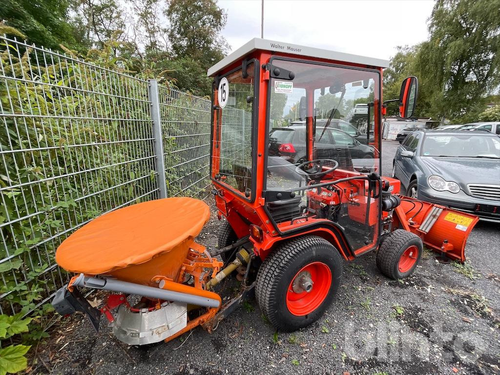 Kubota B4200D - Kommunaltraktor: das Bild 3 Kubota B4200D - Kommunaltraktor: das Bild 3