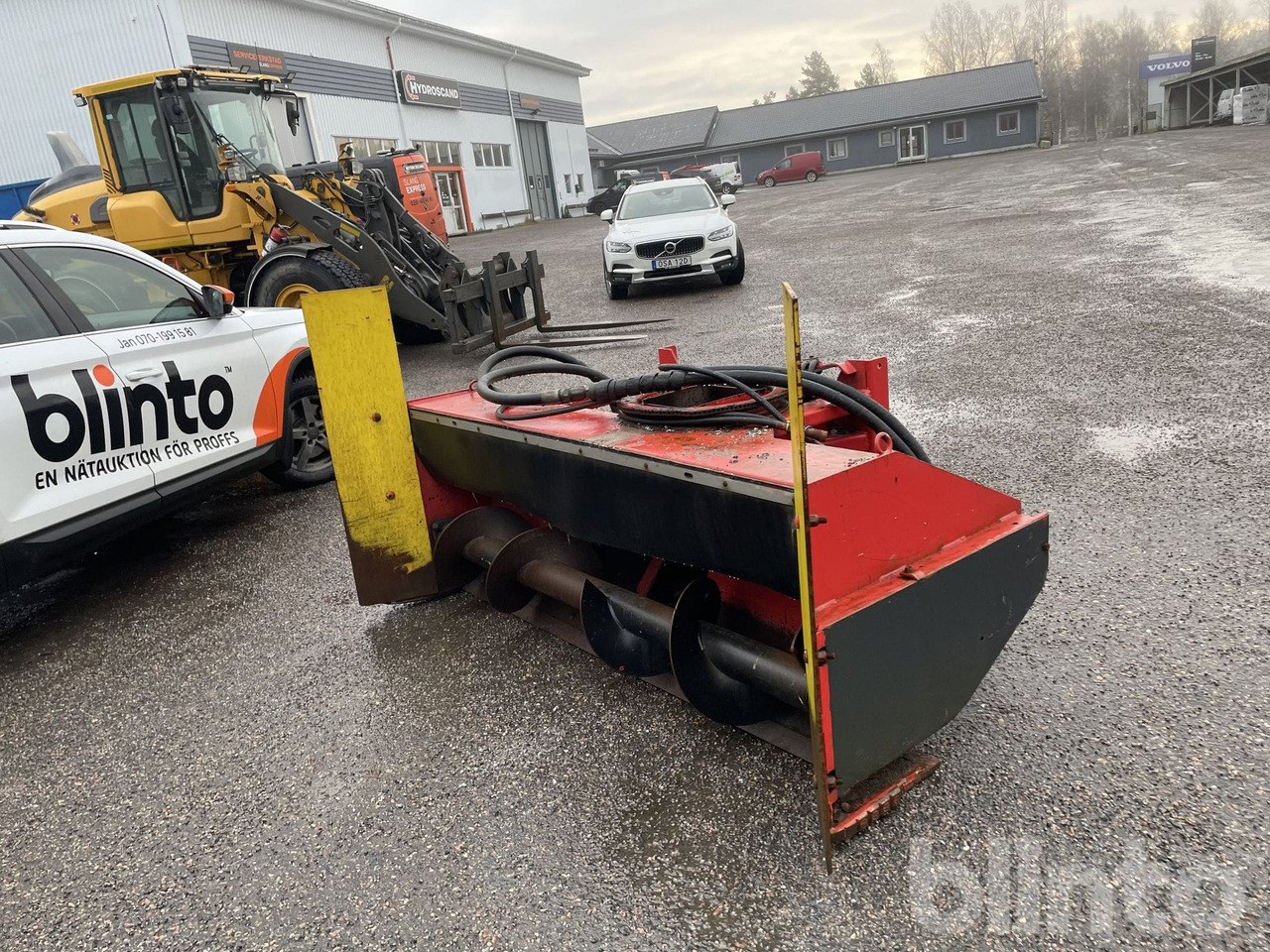 Med två hydrauliska strutar - Schneefräse: das Bild 2 Med två hydrauliska strutar - Schneefräse: das Bild 2