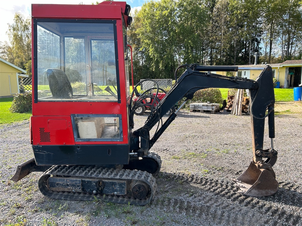 Nissan N120 - Minibagger: das Bild 2 Nissan N120 - Minibagger: das Bild 2