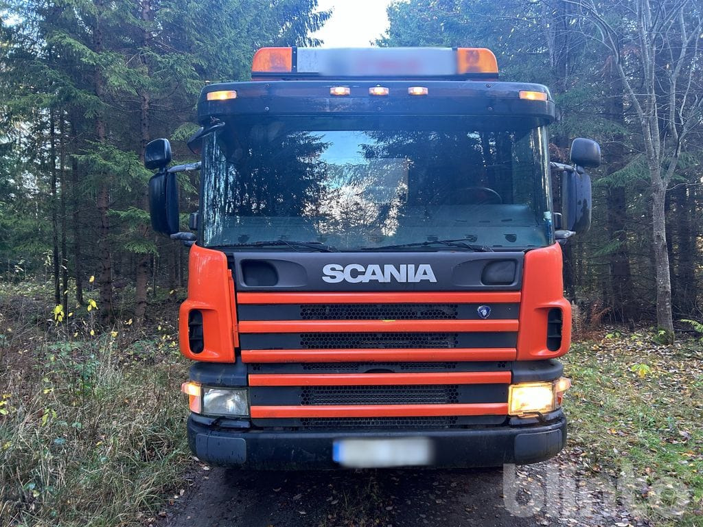 SCANIA P94GB4X2NZ230 - Absetzkipper: das Bild 2 SCANIA P94GB4X2NZ230 - Absetzkipper: das Bild 2