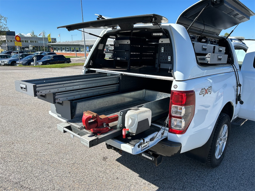 FORD RANGER - Transporter: das Bild 4 FORD RANGER - Transporter: das Bild 4