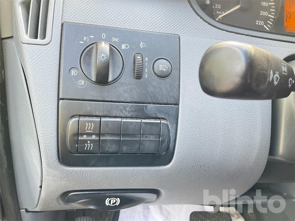 Transporter MERCEDES-BENZ 639: das Bild 40