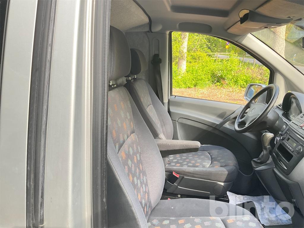 Transporter MERCEDES-BENZ 639: das Bild 26