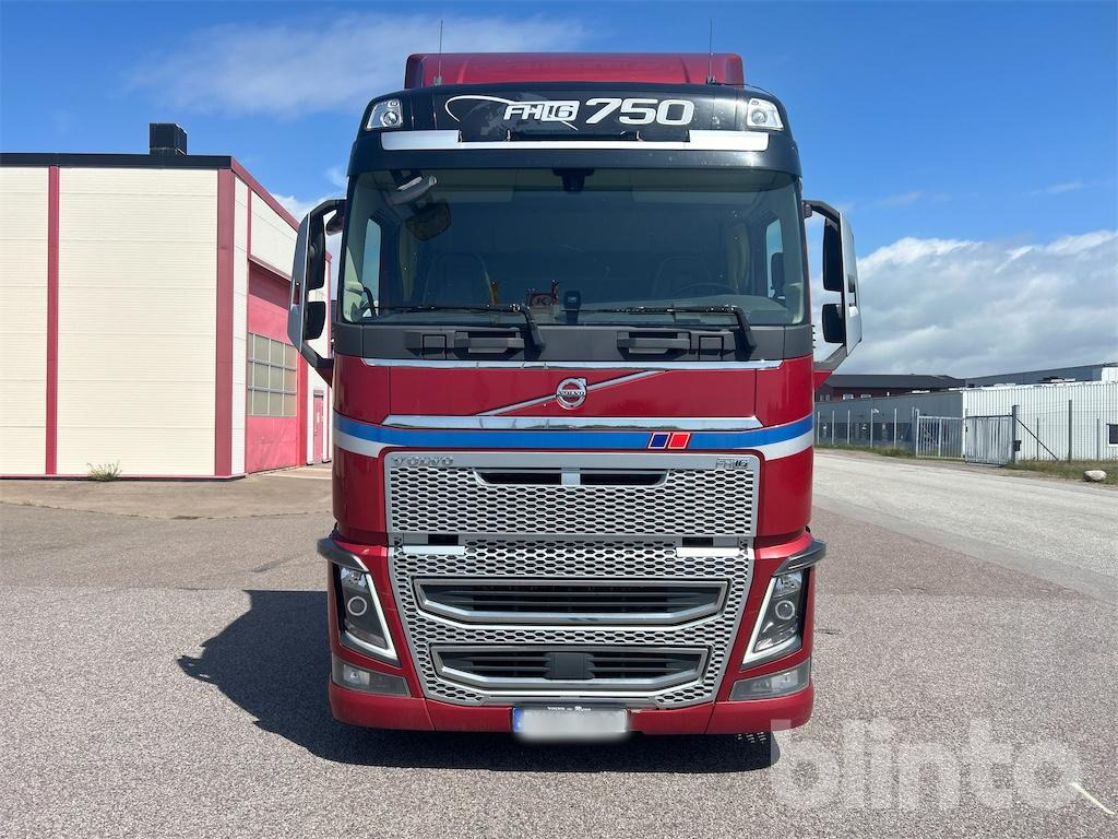VOLVO FH16 750 - Fahrgestell LKW: das Bild 3 VOLVO FH16 750 - Fahrgestell LKW: das Bild 3