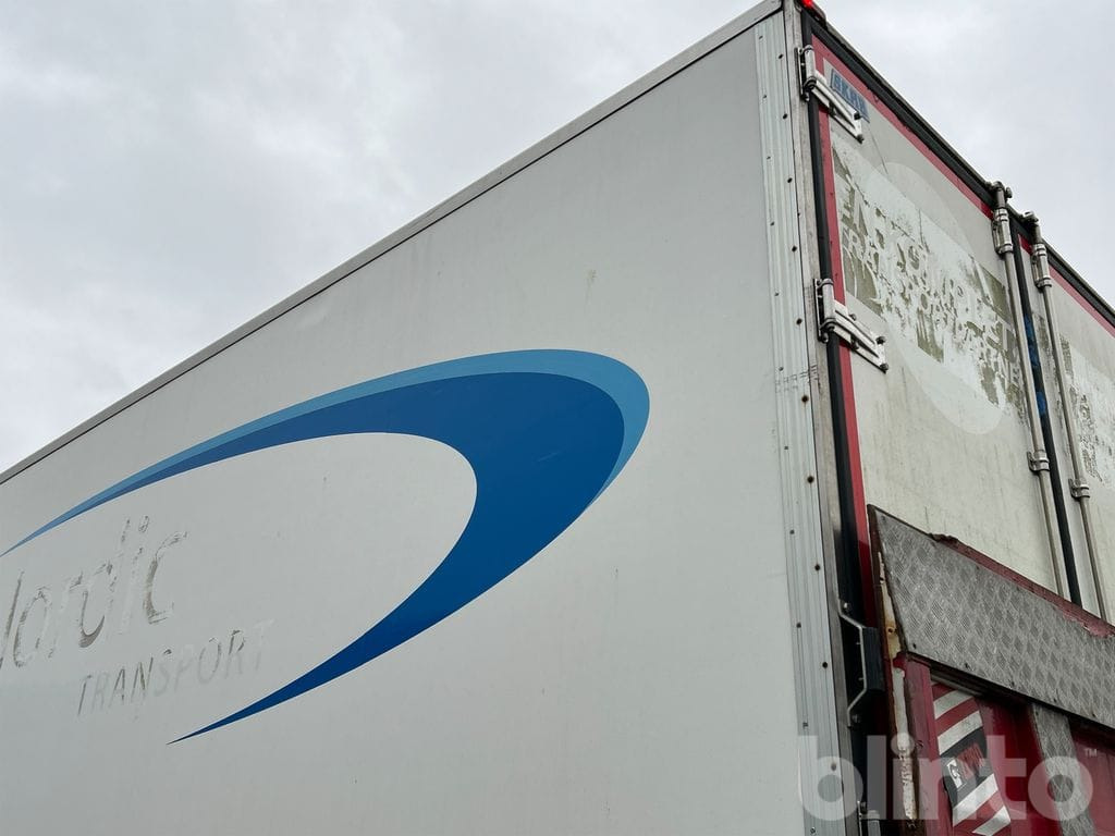 Koffer LKW VOLVO FM 6X2: das Bild 9 Koffer LKW VOLVO FM 6X2: das Bild 9