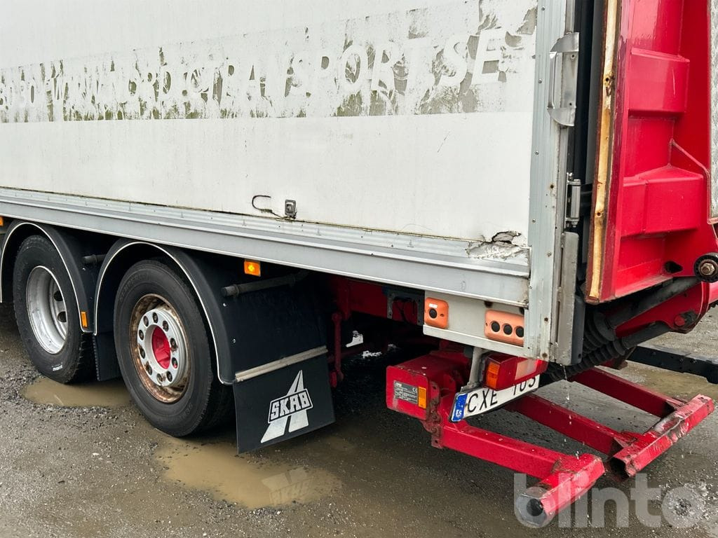 Koffer LKW VOLVO FM 6X2: das Bild 10 Koffer LKW VOLVO FM 6X2: das Bild 10