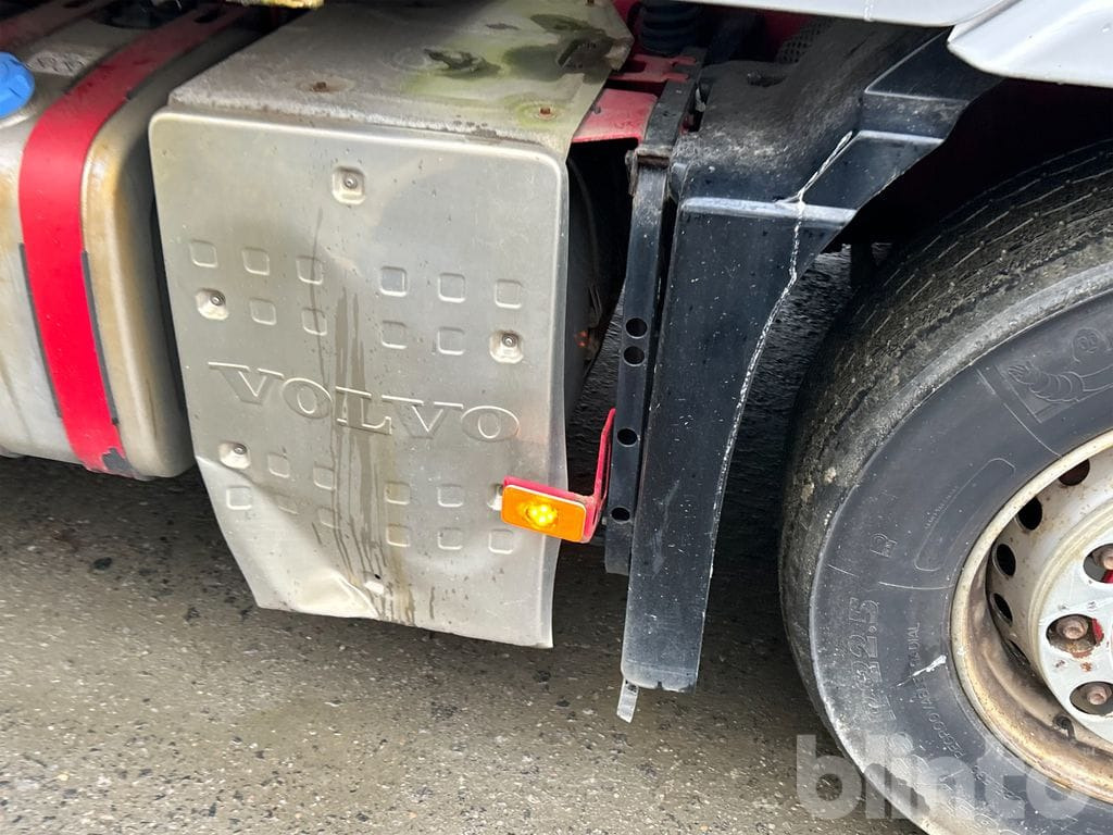 Koffer LKW VOLVO FM 6X2: das Bild 37 Koffer LKW VOLVO FM 6X2: das Bild 37