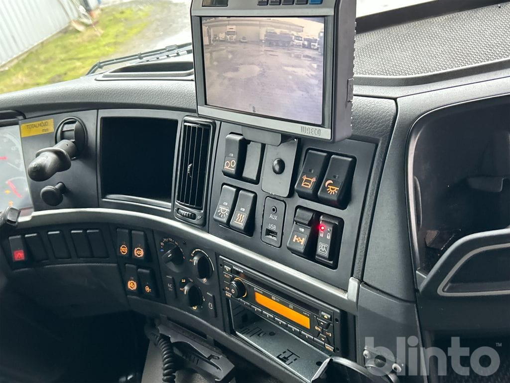 Koffer LKW VOLVO FM 6X2: das Bild 28 Koffer LKW VOLVO FM 6X2: das Bild 28