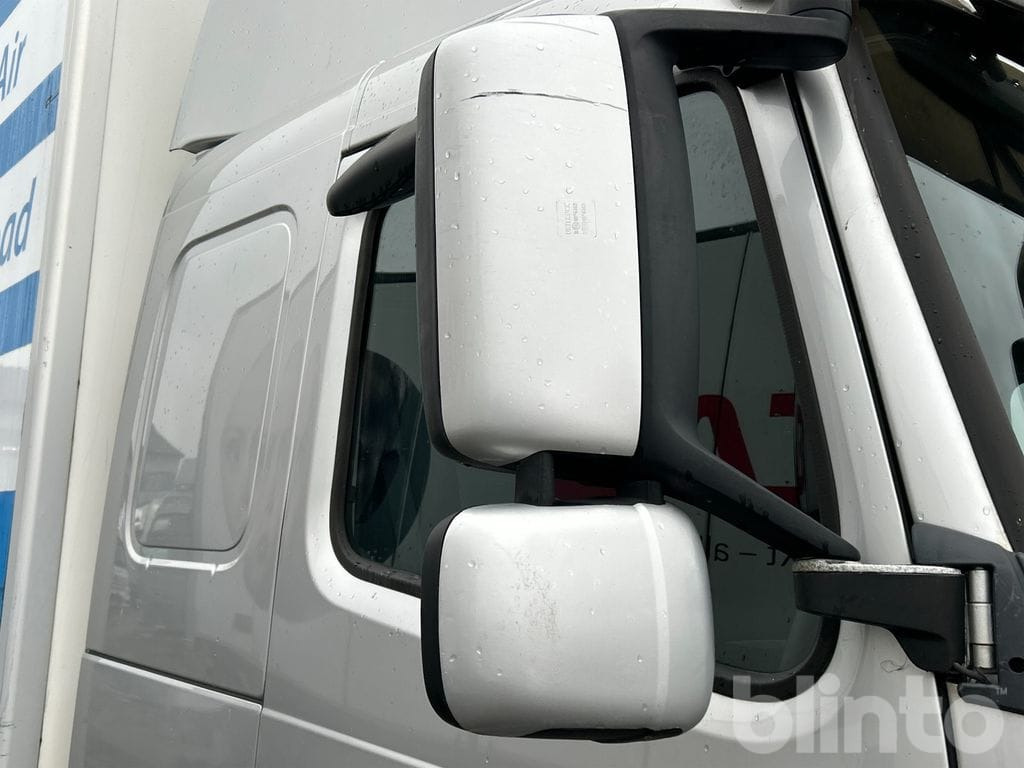 Koffer LKW VOLVO FM 6X2: das Bild 18 Koffer LKW VOLVO FM 6X2: das Bild 18